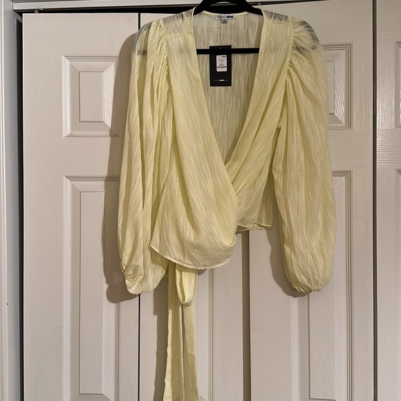 Dress wrap blouse yellow size small - Picture 2 of 2